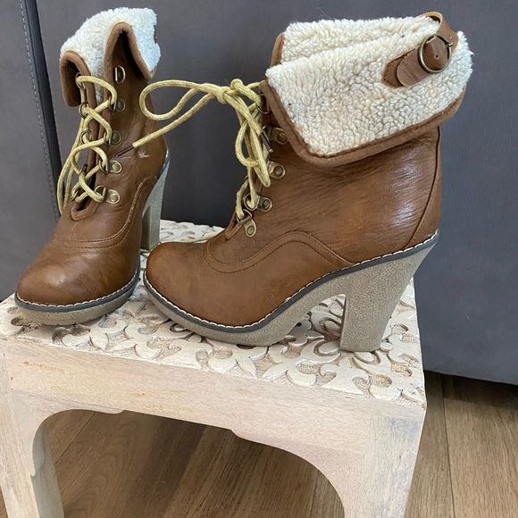 Bucco booties never worn 6 - Picture 3 of 4